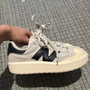 New Balance Women's Beige and Black Sneakers